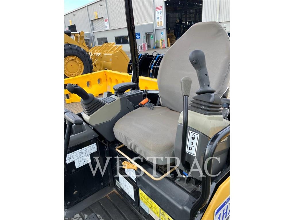 CAT 301.7-05CR image 8