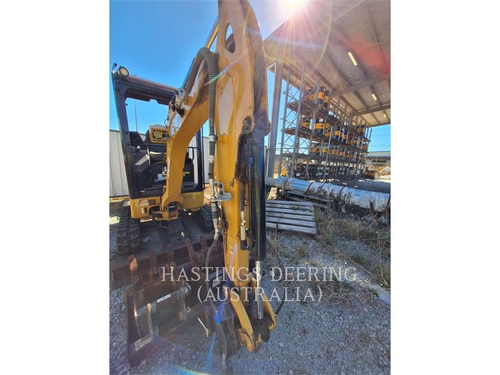CAT 301.7-05CR image 12
