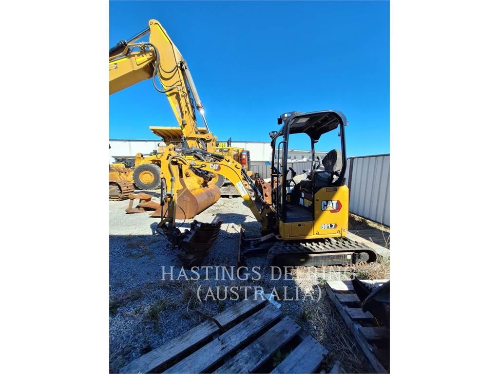 CAT 301.7-05CR image 9