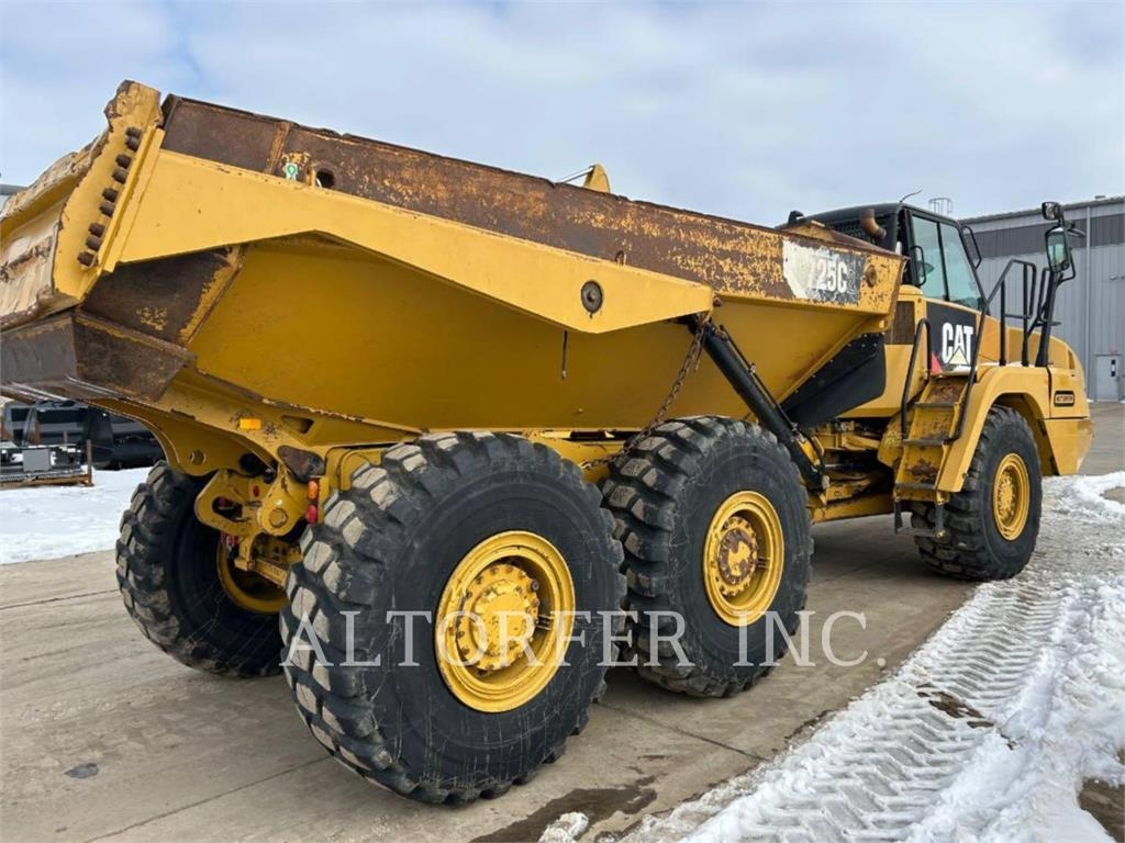 CAT 725C2 - Dúmpers articulados - Construcción - CATERPILLAR WORLDWIDE