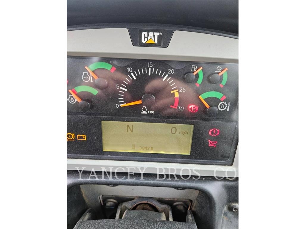 CAT 725C2 - Camiões articulados - Equipamentos Construção - CATERPILLAR ...