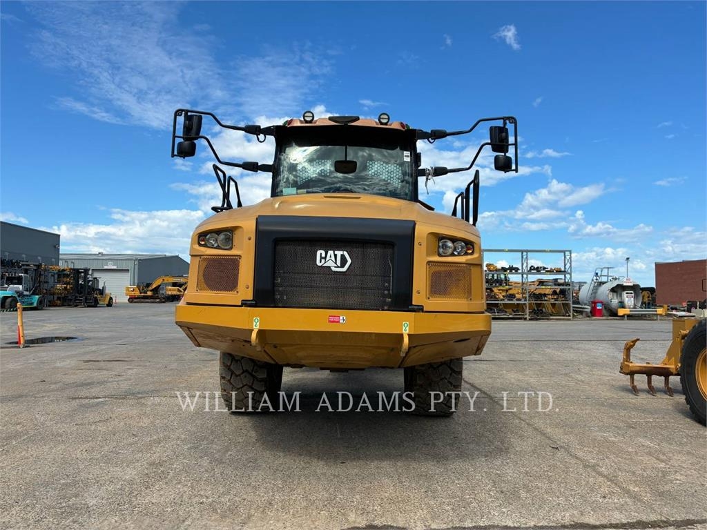 CAT 730 image 10