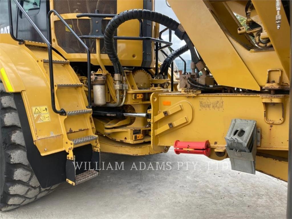 CAT 740E image 12