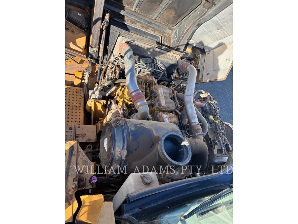CAT 740C -EJ image 7