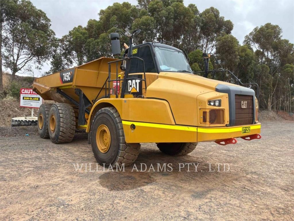 CAT 745C image 2
