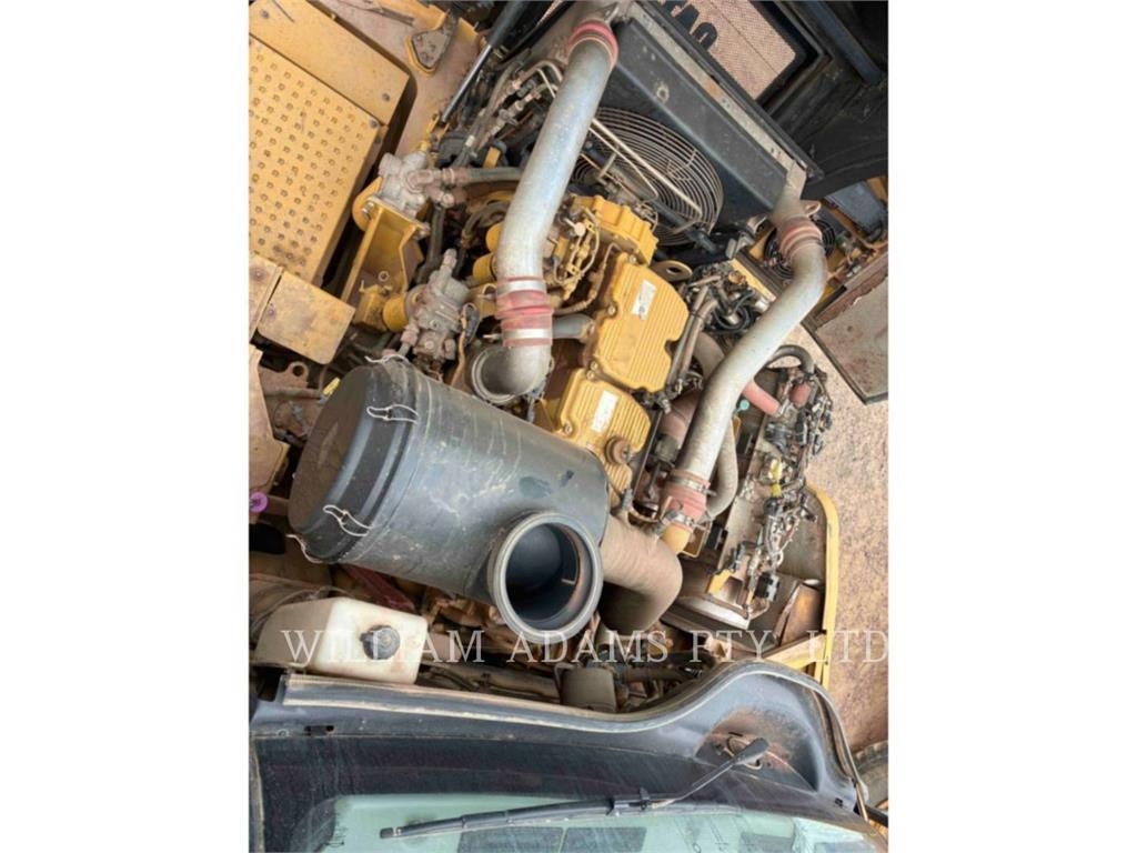 CAT 745C image 7