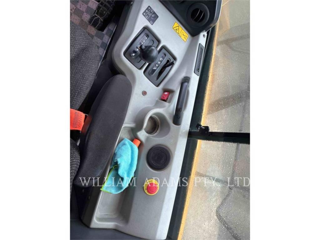 CAT 745C image 10