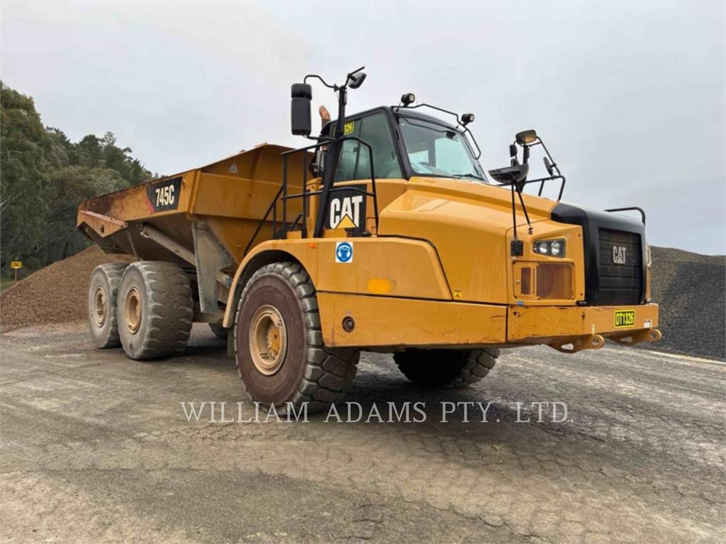 CAT 745C image 2