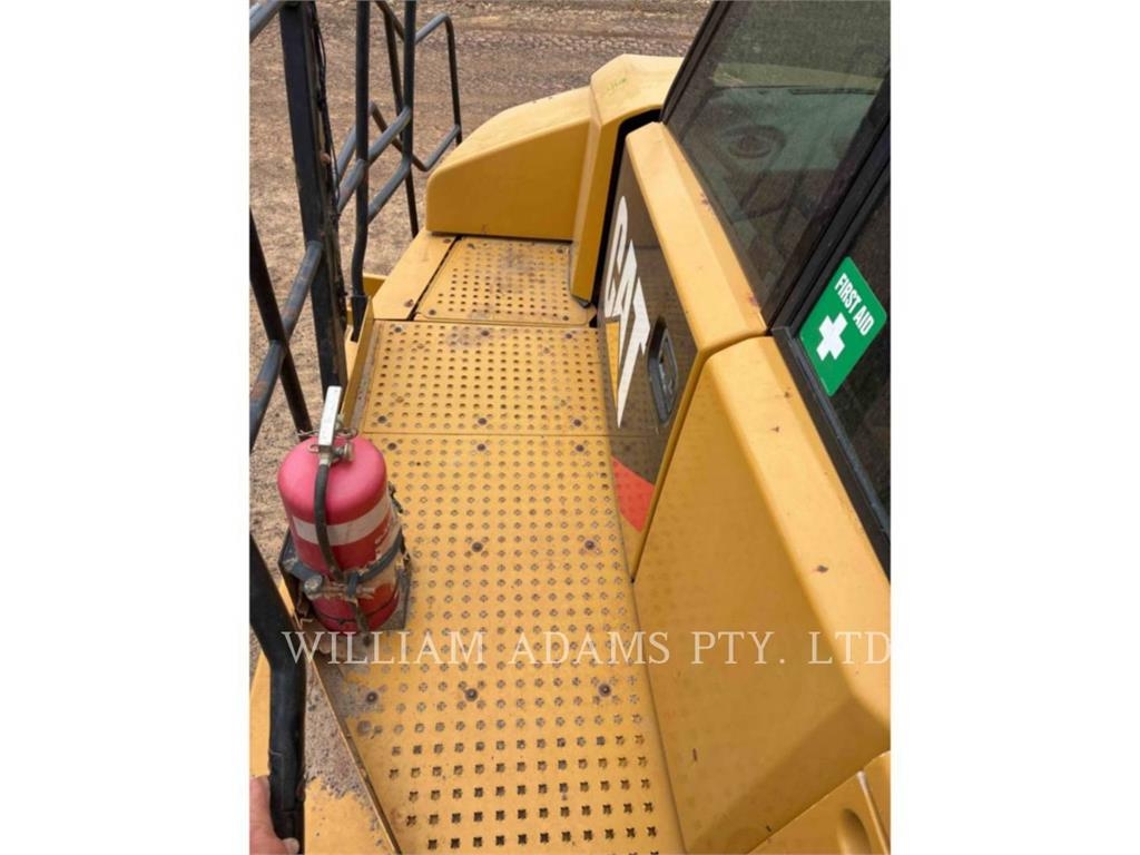 CAT 745C image 11