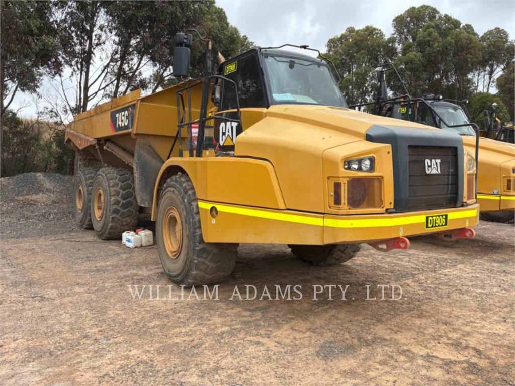 CAT 745C image 2