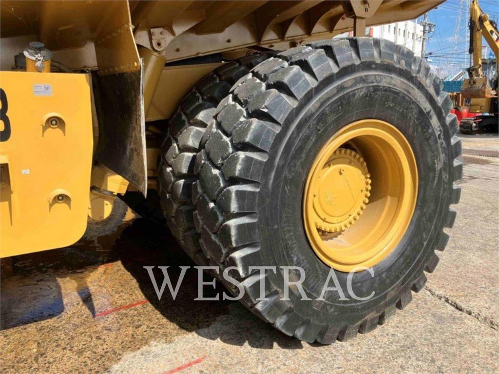 CAT 773GLRC image 10