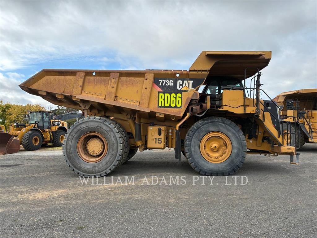 CAT 773GLRC image 10