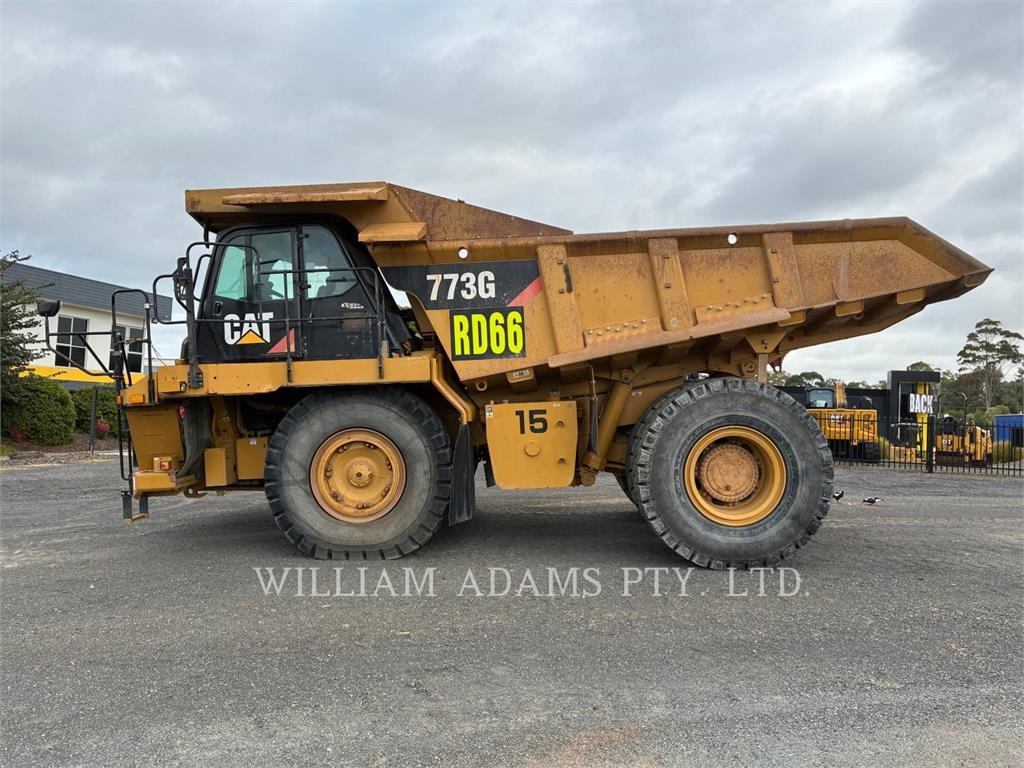 CAT 773GLRC image 11