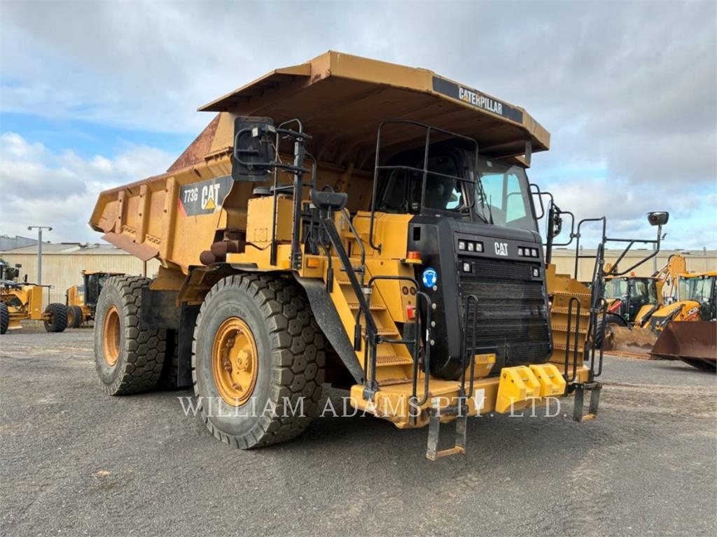 CAT 773G image 2