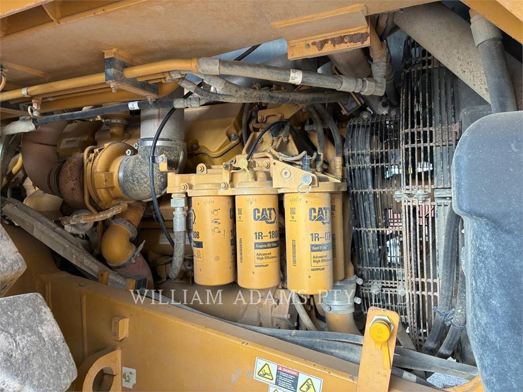 CAT 773G image 8