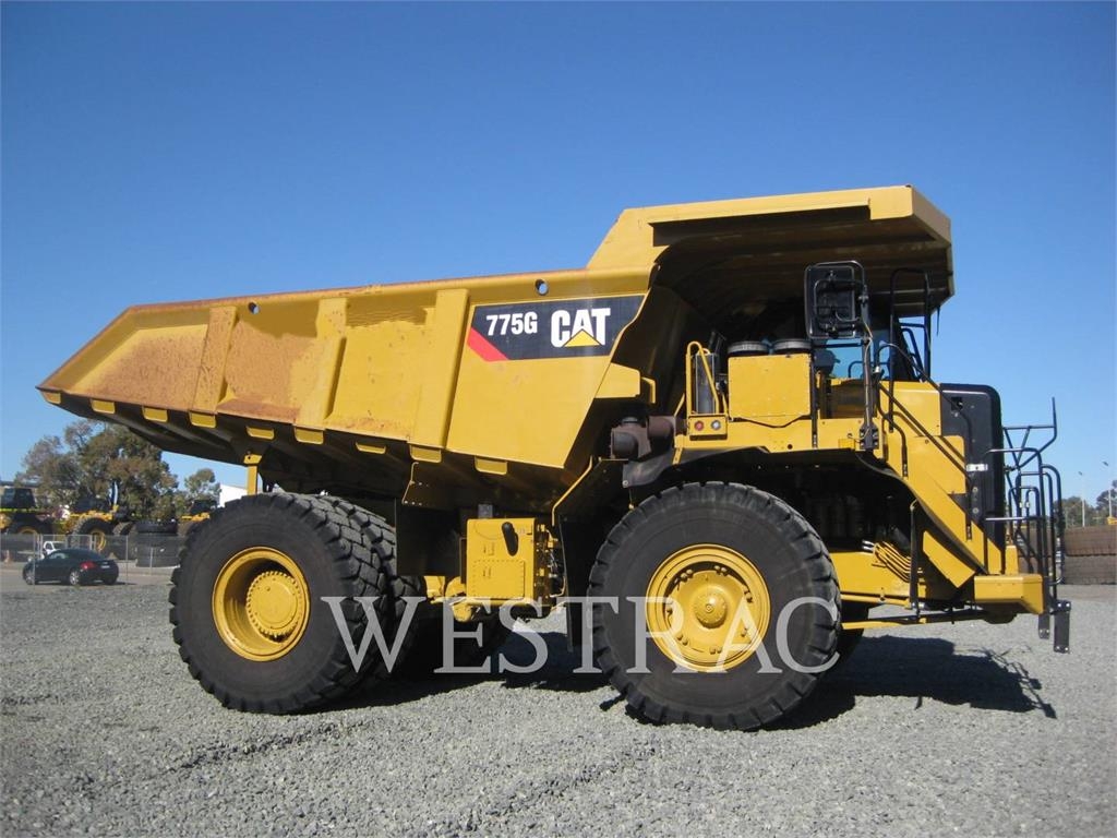 CAT 775G image 2
