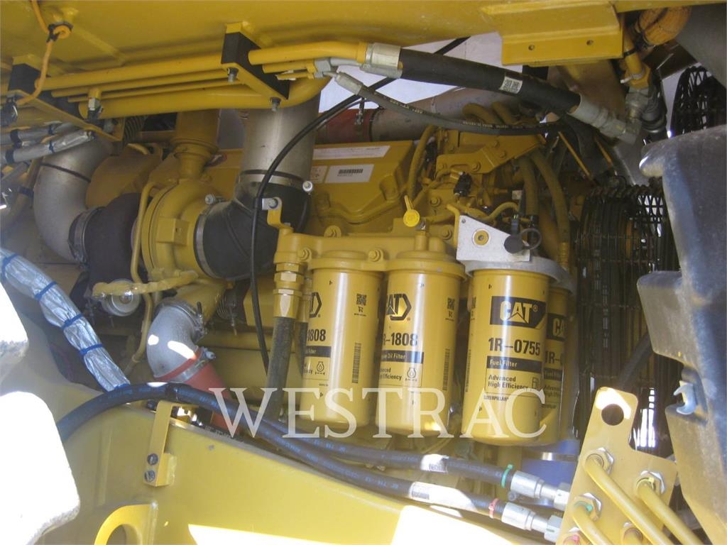 CAT 775G image 8