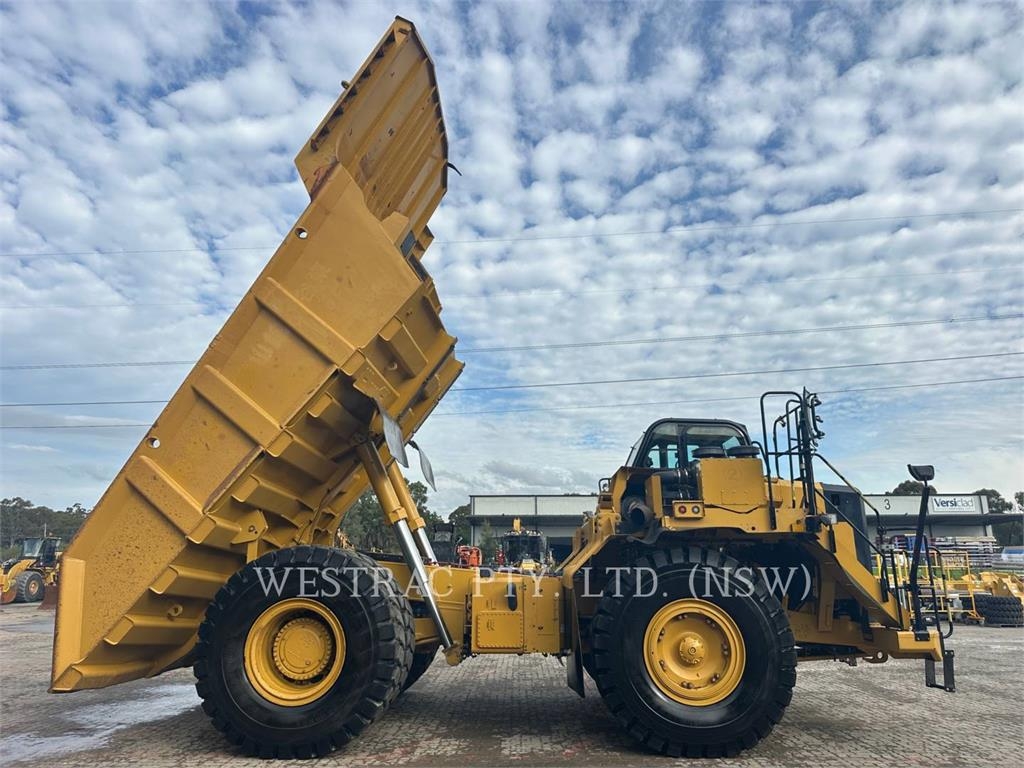 CAT 775G image 10