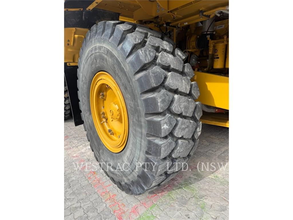 CAT 775G image 12