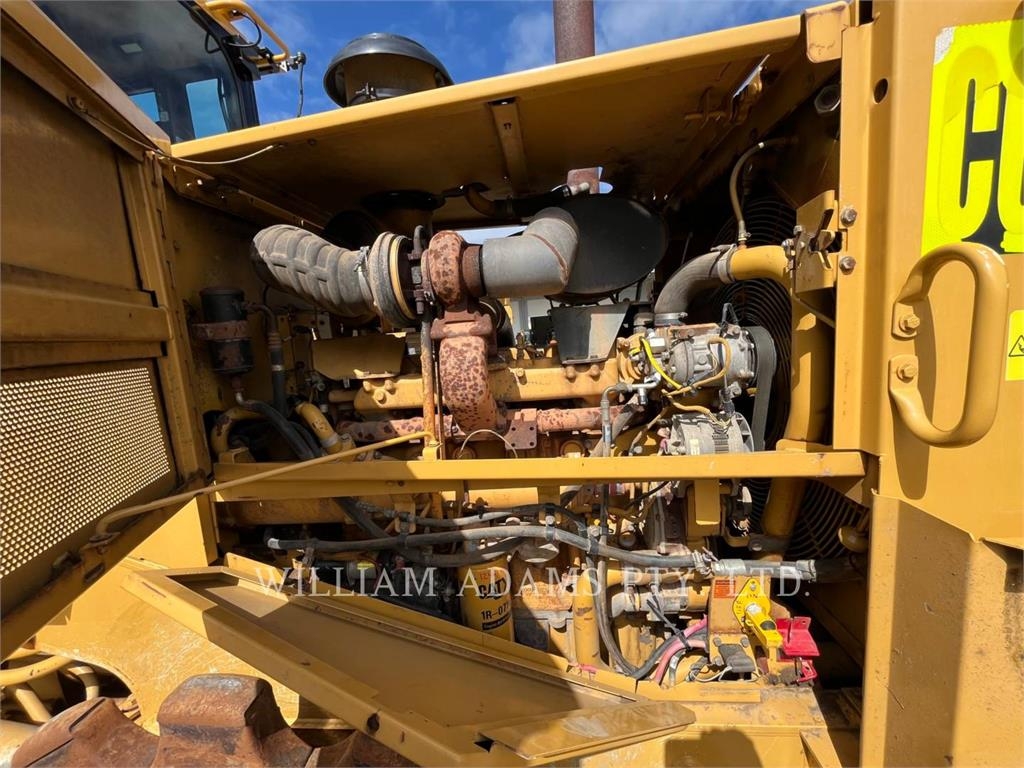 CAT 815F image 7