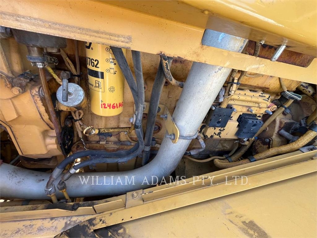 CAT 815F image 8