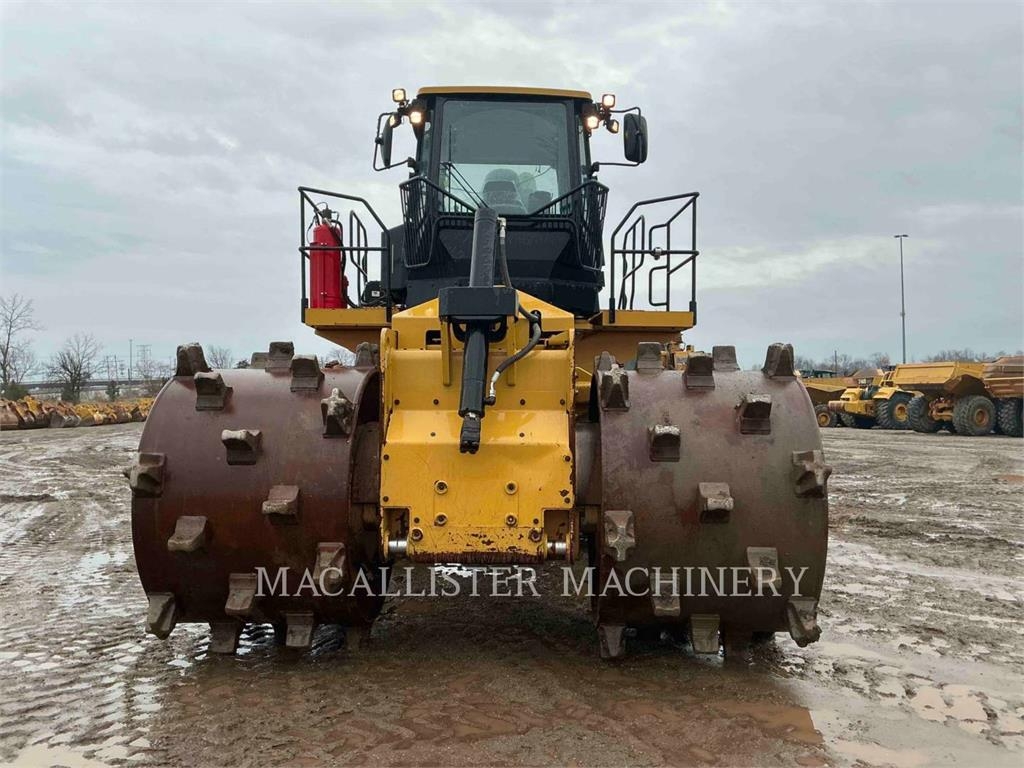 CAT 826 - Compactadores - Construcción - CATERPILLAR WORLDWIDE