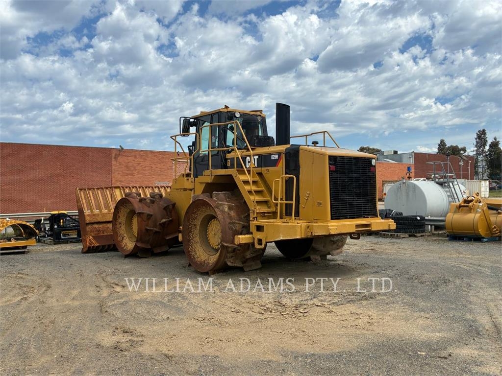 CAT 826H image 4