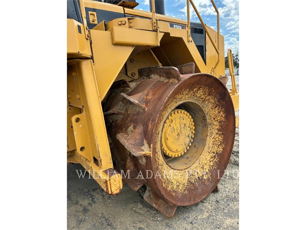 CAT 826H image 6