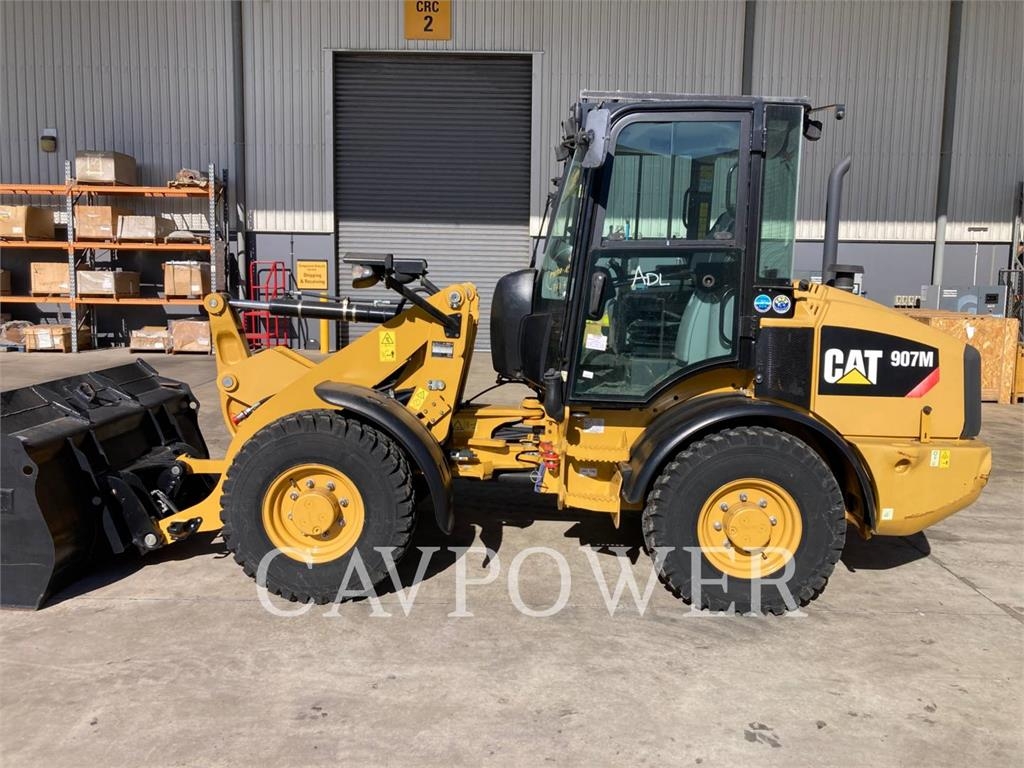 CAT 907M image 9