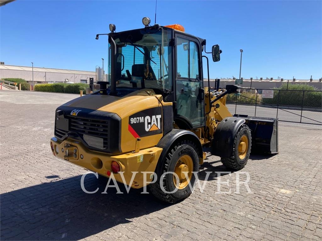 CAT 907M image 3