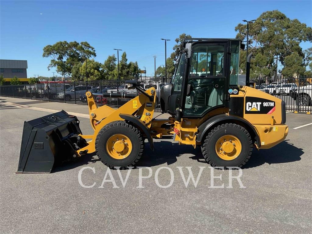 CAT 907M image 9