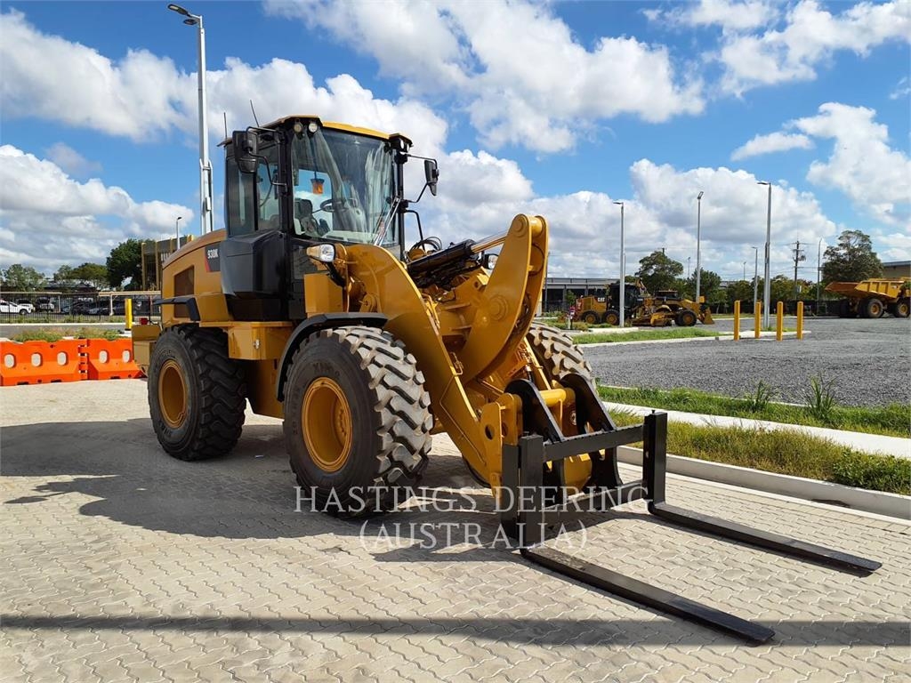 CAT 930K image 2