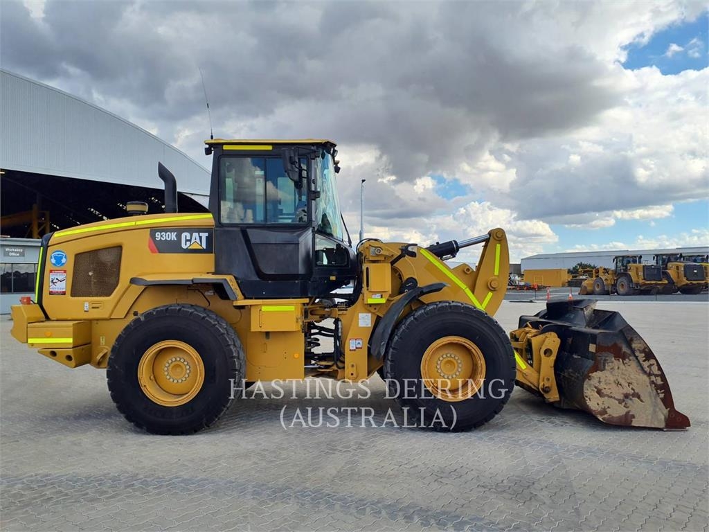 CAT 930K image 11