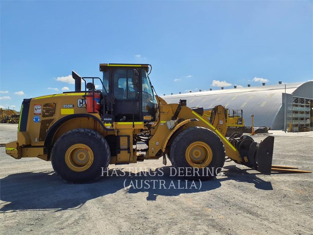 CAT 950 M image 10