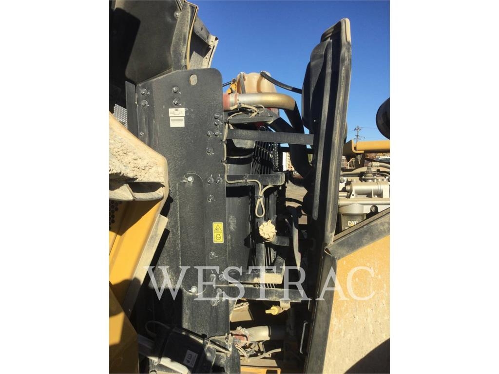 CAT 950 image 8