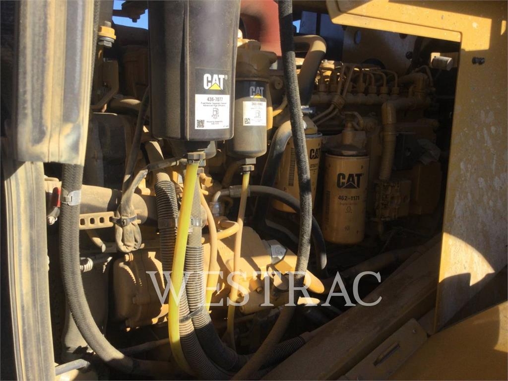 CAT 950M image 7