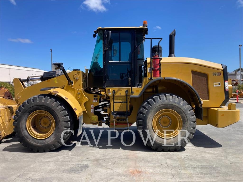 CAT 950GC image 9