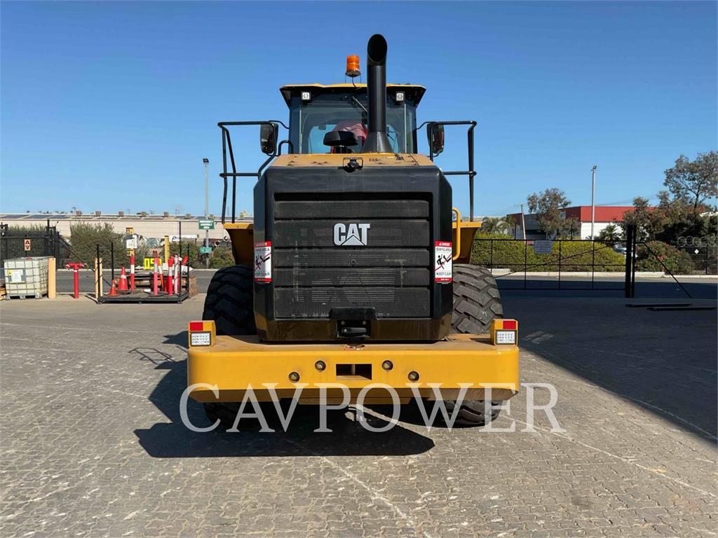 CAT 950GC image 10