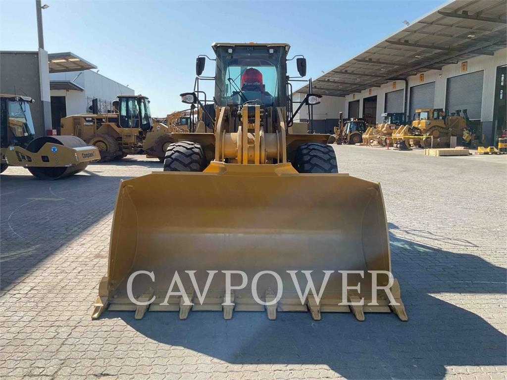 CAT 950GC image 11