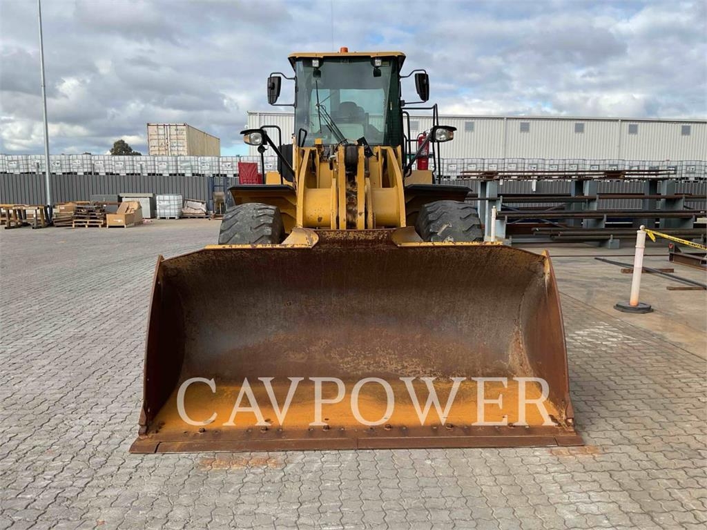CAT 950GC image 11