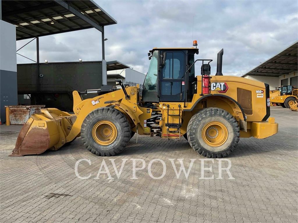 CAT 950GC image 9