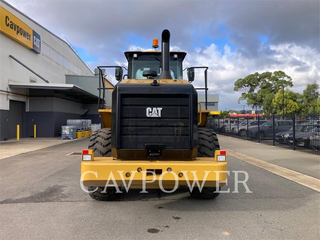 CAT 950GC image 10
