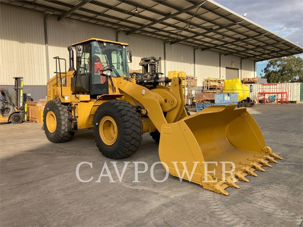CAT 950GC image 2