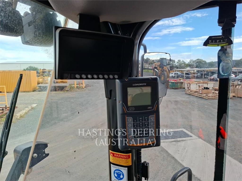 CAT 966GC image 12