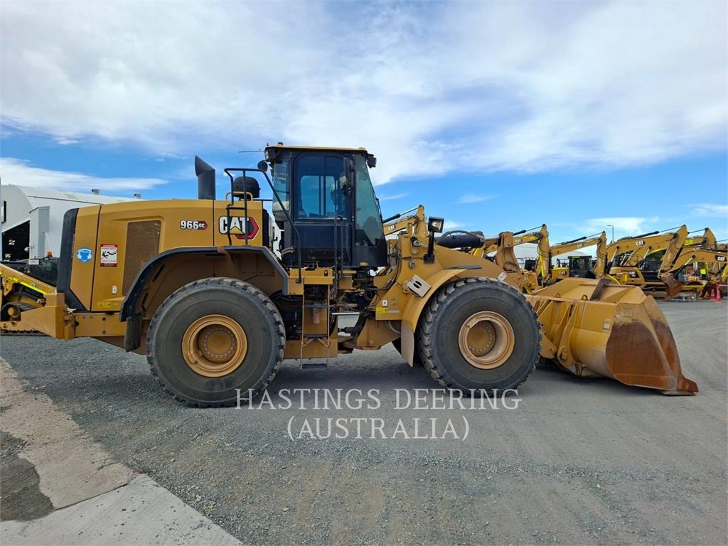 CAT 966GC image 9