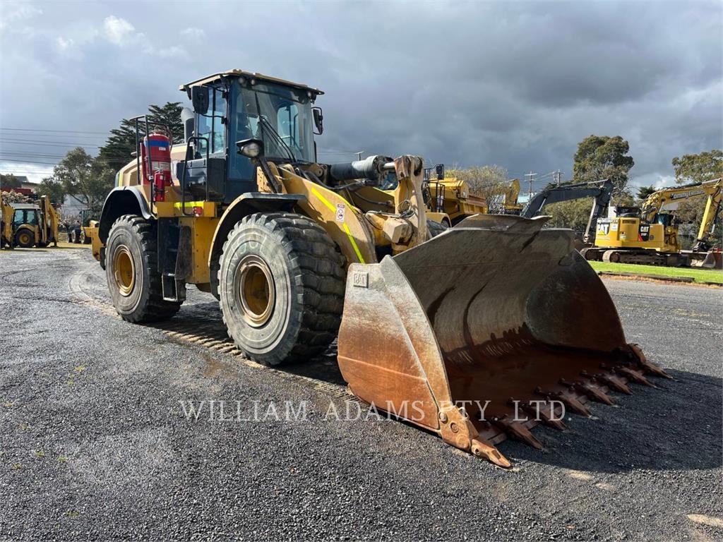 CAT 966M image 2