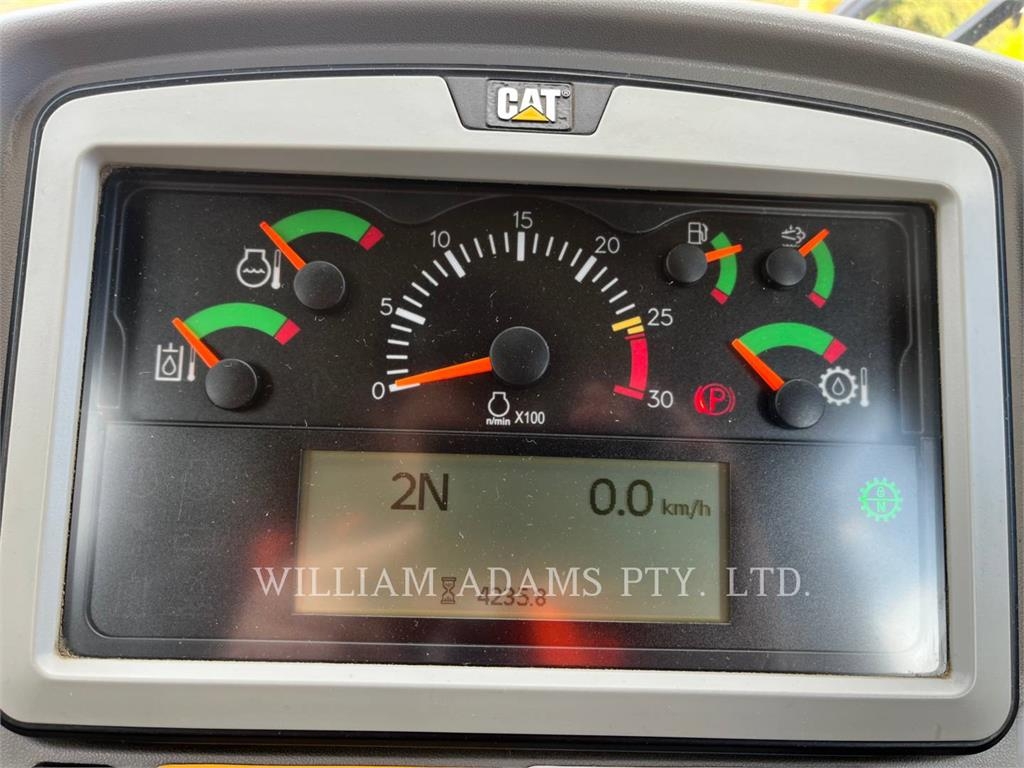 CAT 966M image 5