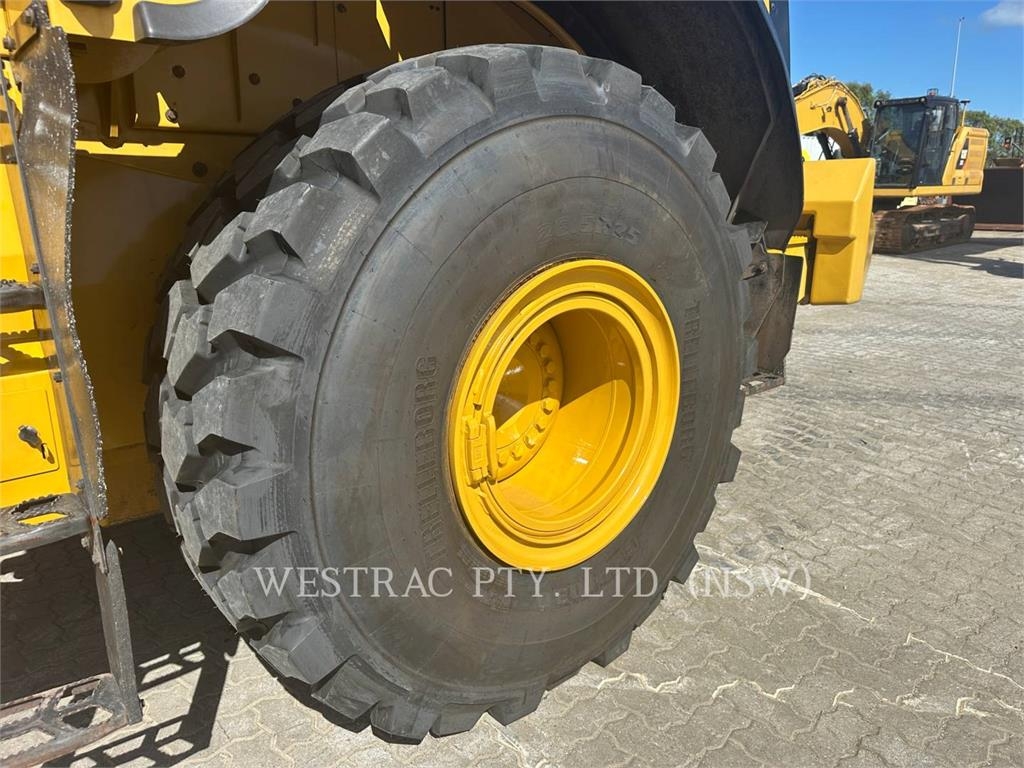 CAT 966 M XE image 9