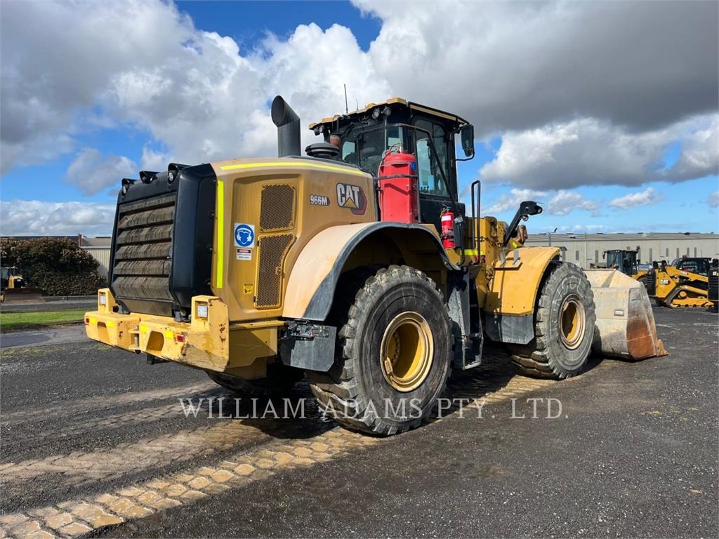 CAT 966M image 3