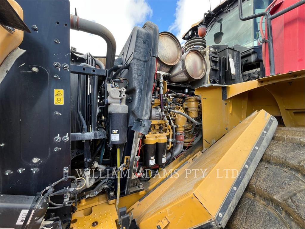 CAT 966M image 8